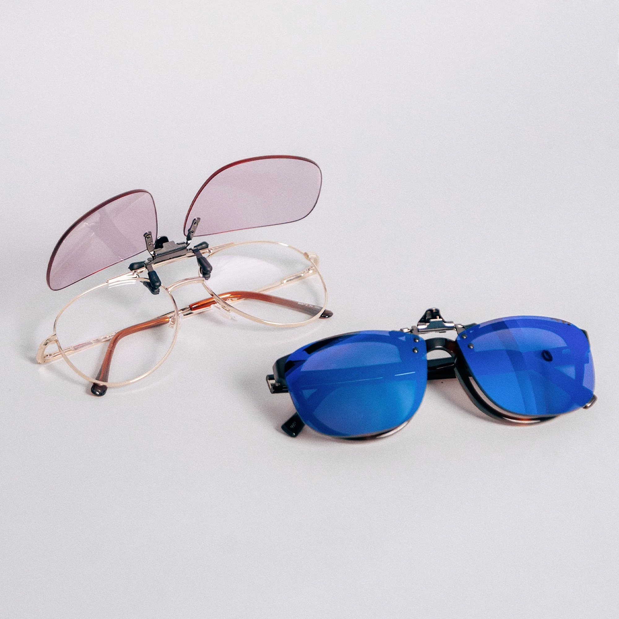 Flip Clip - Square - Image 4